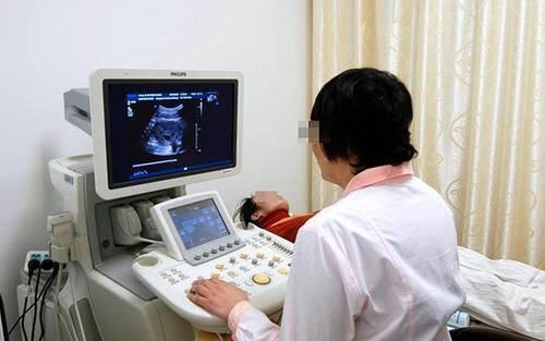 辐射|孕检多次没问题，孩子出生却多了一根手指，医生：不关医院的事！