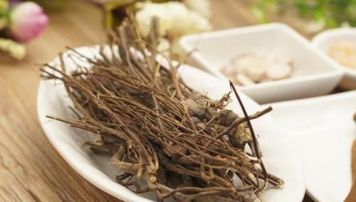 脾虚|枸杞一斤不如此物1钱,不仅降肝火,还能补脾虚,堪比“养肝王”