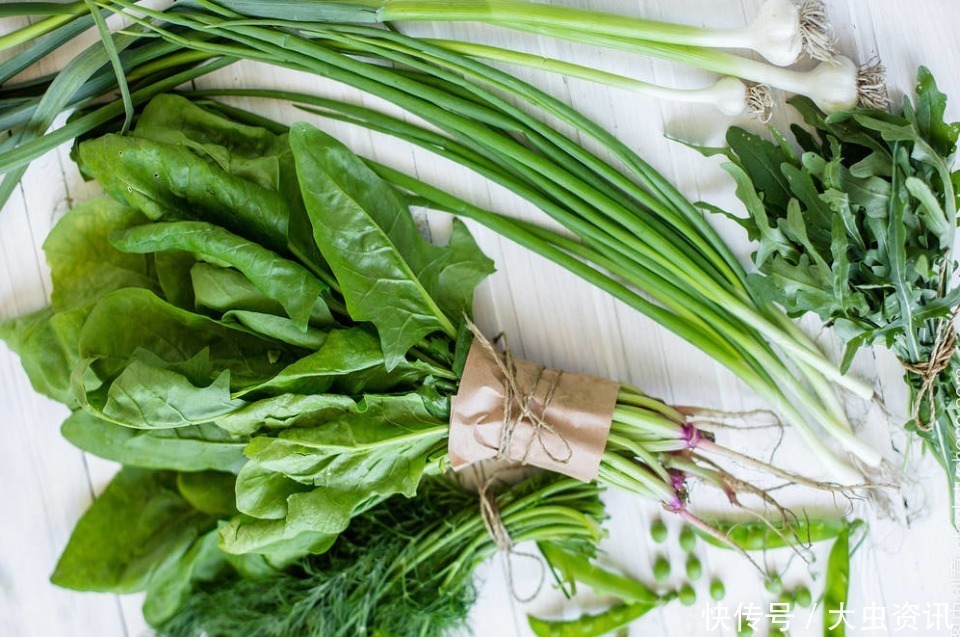 代茶饮|身体有6个表现,肝部已变“脏”,一个不占,恭喜,肝还很干净