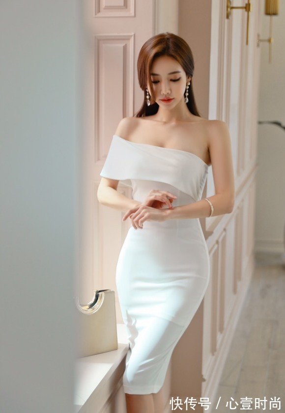 抹胸|女神孙允珠高清时尚搭配:巴勒莫探戈姜汁清啤抹胸礼服