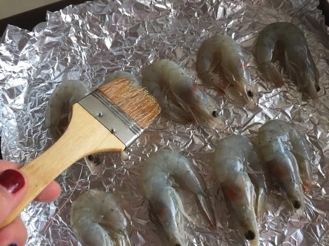 食用油|懒人烤箱版烤大虾，少油更健康，原汁原味，太过瘾了