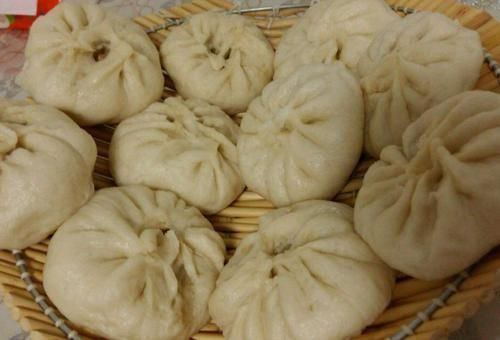 老公|夏天最应该吃这菜，1元钱一斤，用来包包子最香，老公一次吃5个
