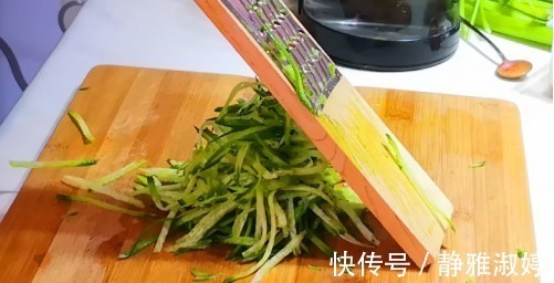 萝卜饺子怎么调馅最好吃？教你小秘诀，比肉饺子香，比三鲜饺子鲜