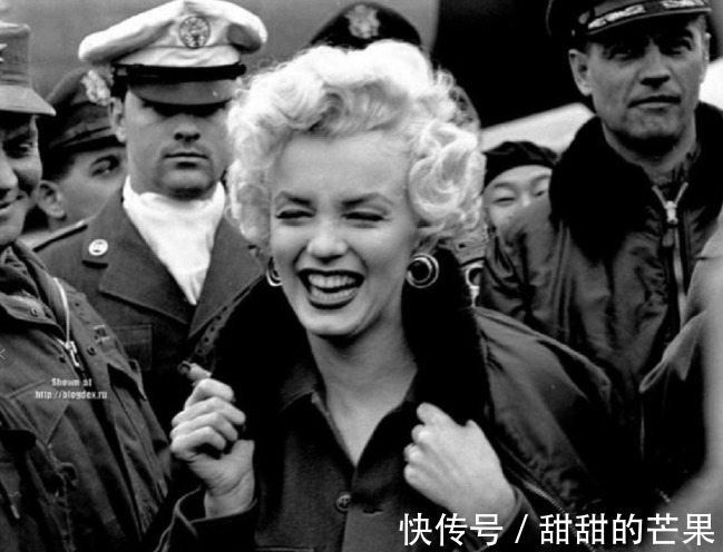 玛丽莲梦露|玛丽莲梦露去驻地慰问演出，四天聚集十万观众，扯块布就能换装！