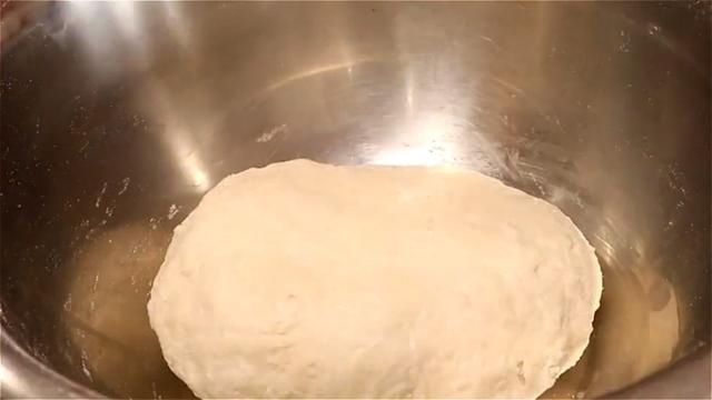  家里|家里有红薯的试试这样做，上锅一蒸，蓬松暄软，比面包还好吃