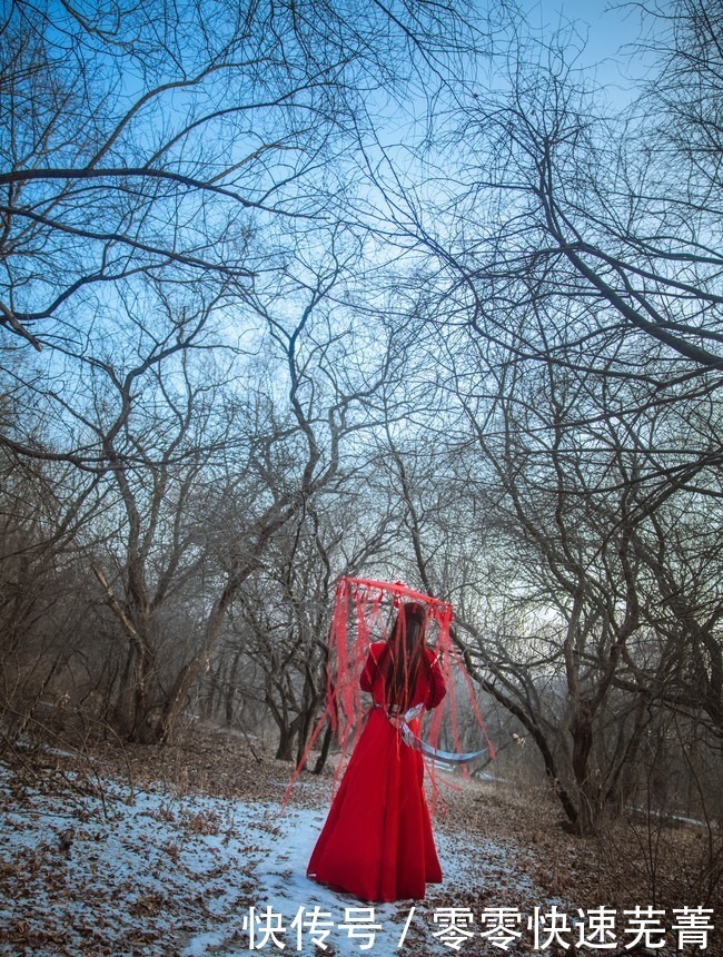 婚服|天官赐福Cos这个花城婚服绝了!网友是羡慕不来的身高和颜值