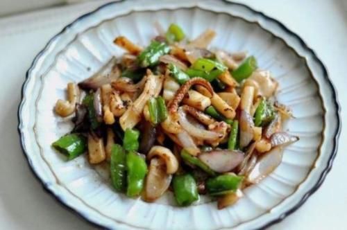 六月,宁可少吃猪肉,也要多吃这道菜,美味下饭,血管通畅了