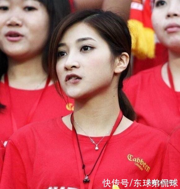 朱辰杰|耻辱，国足只有1人落泪，越南发红包，谁注意美女球迷嘲讽的举动