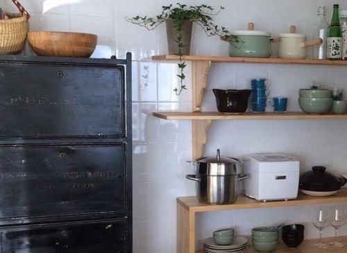 孙楠|走进孙楠现实中的家,仿佛住在森林木屋,连个厨房收纳架都是木的