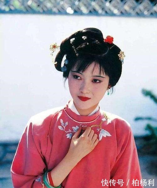 大丫鬟#红楼梦大丫鬟有钱,她们为什么不自己赎身,而是甘愿为奴呢