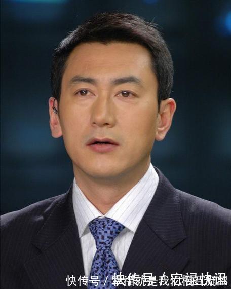 央视@央视名嘴鲁健才华横溢，书法也很厉害，不佩服都不行！