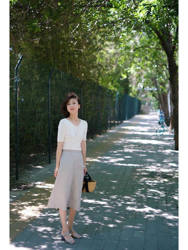 得体|40+的女人穿搭分享,如何打造气质感?提前品味又显得高级