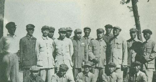 下级|赫赫战功的王近山复出后,当了老下级们的下级,他是如何做的!