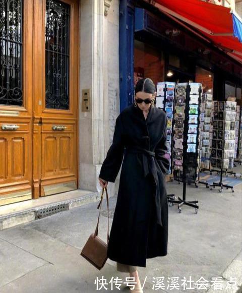 秋天街头的“法式优雅”,我劝你这样穿,法国女人的时髦,你也有