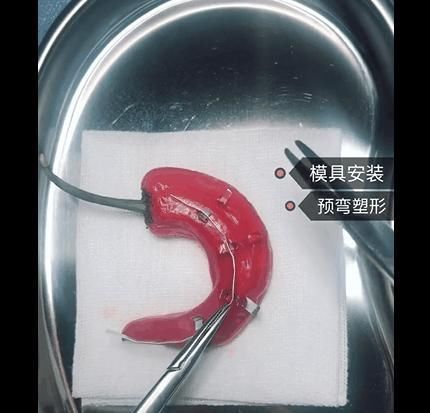 手术|给火龙果割阑尾33岁水果医生爆红吸粉90万网友看到第一个就痛了