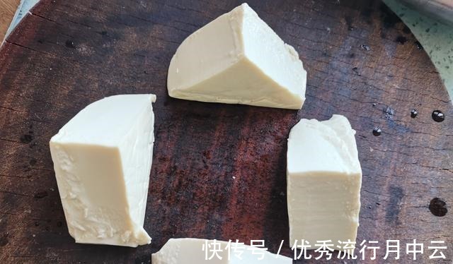 一块豆腐，两道菜，10元左右，小老百姓的小日子，就这么造！