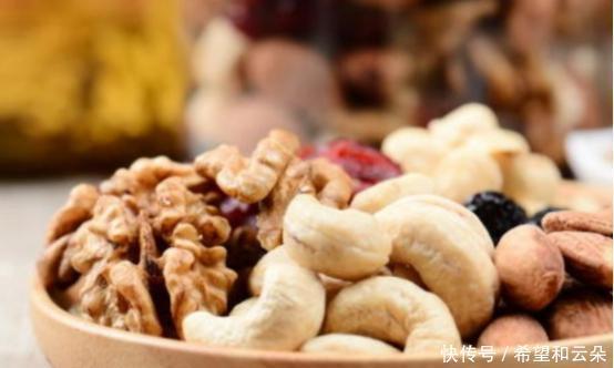 上班族|上班族“必备”的三种小零食,又健康又好吃,关键还很便宜!