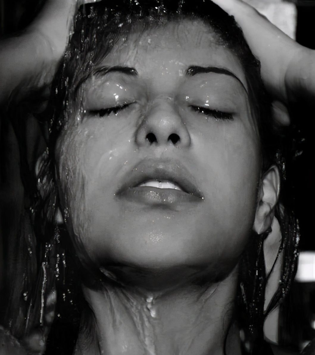 阿敏·默斯曼!这5个人把素描画到了极致,单色画面也能这么酷