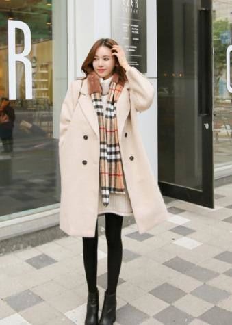 穿大衣怎样系围巾？这样三种搭配方式，让你回头率巨增