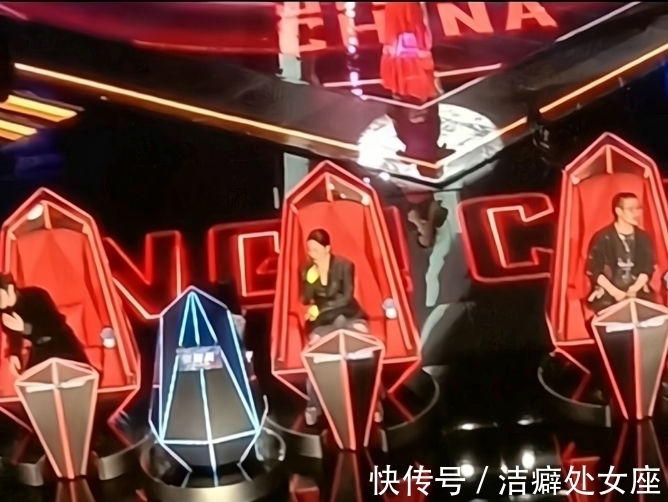 中國好聲音|中國好聲音：黃霄云轉身兩次救不了選手，小導師存在還有意義嗎？
