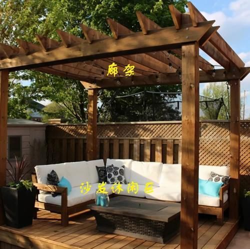 草坪|家有小院赶紧装扮打理起来,搭廊架铺草坪石子,瞬间感觉就出来了