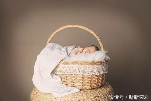 睡眠|宝宝睡20分钟就醒,你还下意识“接觉”?接觉的前提你知道吗?