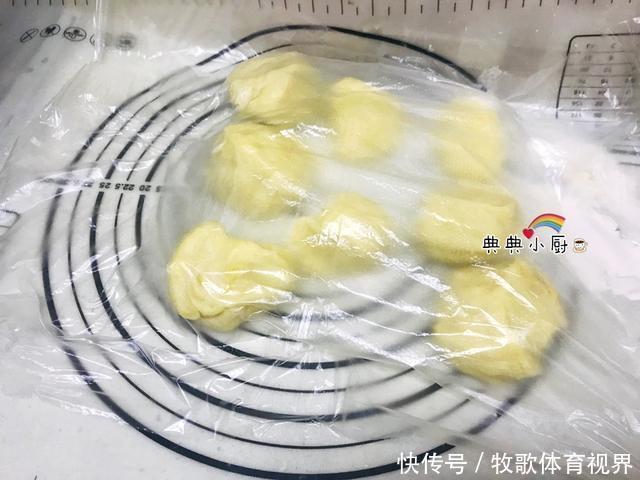 毛毛虫|假期早餐不用愁,毛毛虫面包做法收好了,简单美味,孩子吃不够