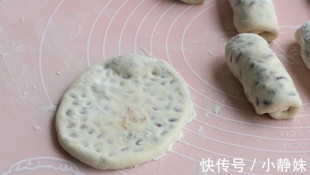 红豆卷|早餐比包子简单，比馒头好吃，两手一卷，出锅孩子一口气吃3个