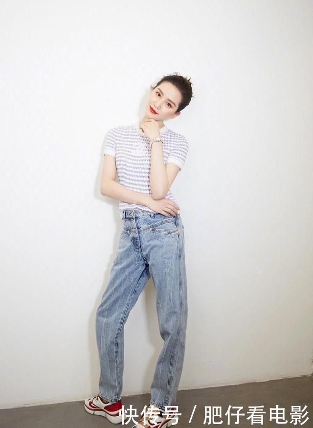 牛仔裤不会搭看一步到位造型,演绎高级时尚范