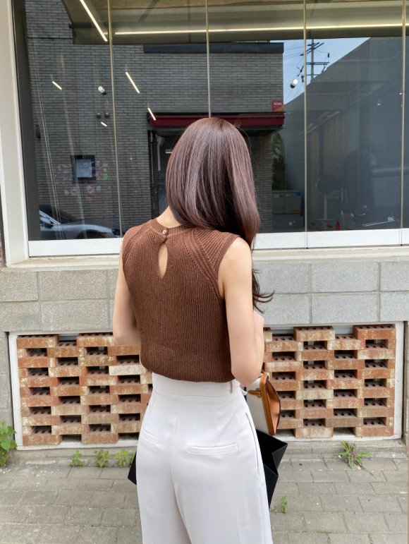 牛仔套装|孙允珠御姐型穿搭成熟撩人，针织套装和牛仔套装，哪款更性感?