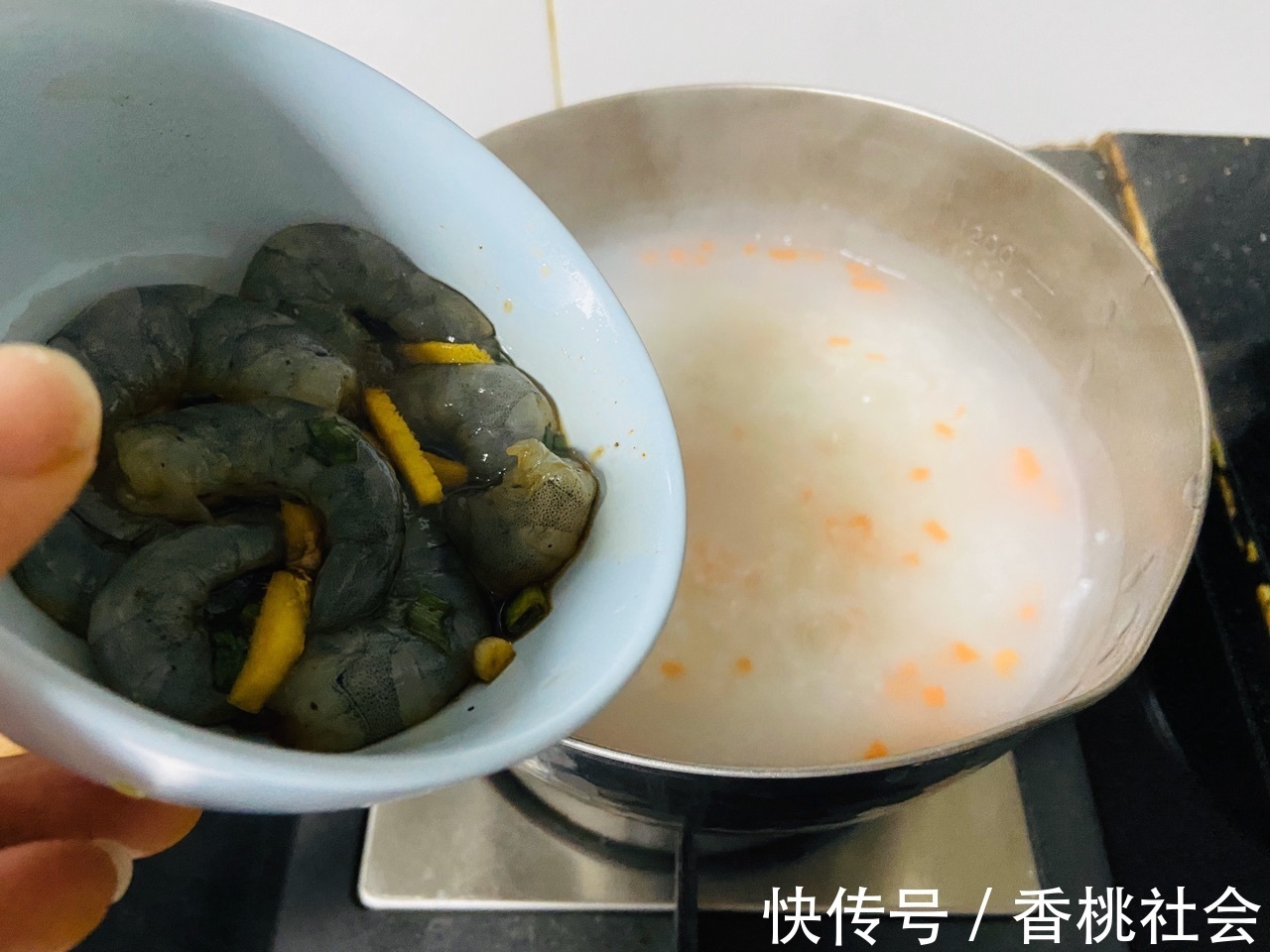 大虾|蔬菜虾仁粥，美味健康，简单好做
