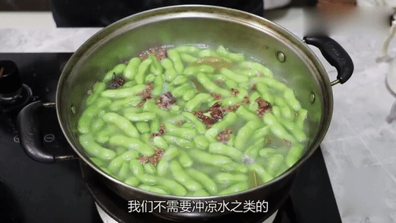 豆粒|煮毛豆，很多人第1步就错了！难怪毛豆变色发黄，还不入味~