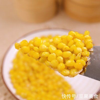孩子们|1分钟就能搞定的玉米烙饼---孩子们抢着吃