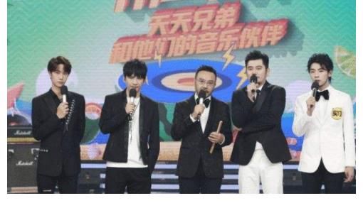 《快乐大本营》停播,《天天向上》改版逆流而上,时代真的变了