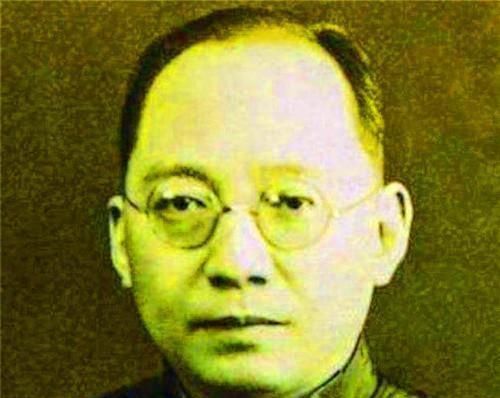 满天飞|她让无数男子痴迷,每天的情书满天飞,百年后才知她是男儿身