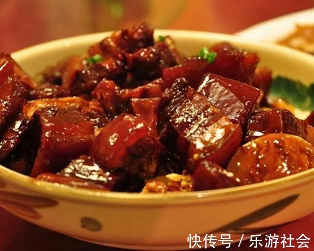 五花肉|红烧肉别只会炒糖色，多加这一步，烧出的肉肥而不腻，酥而不烂