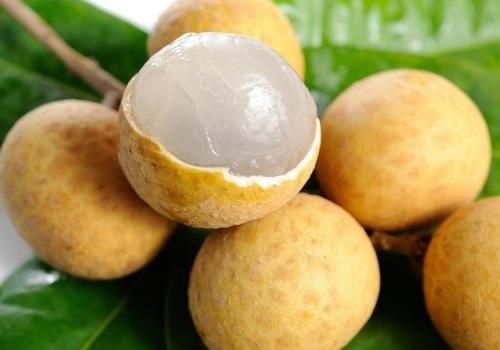 绝经期|女性即将绝经时，身体有哪些变化？若在49岁左右显露，偷着乐吧