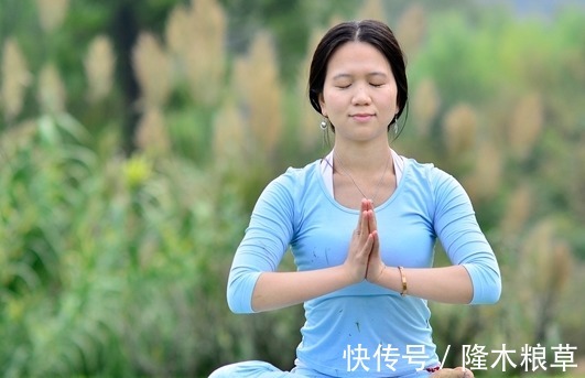 姿势|前五名瑜伽姿势！
