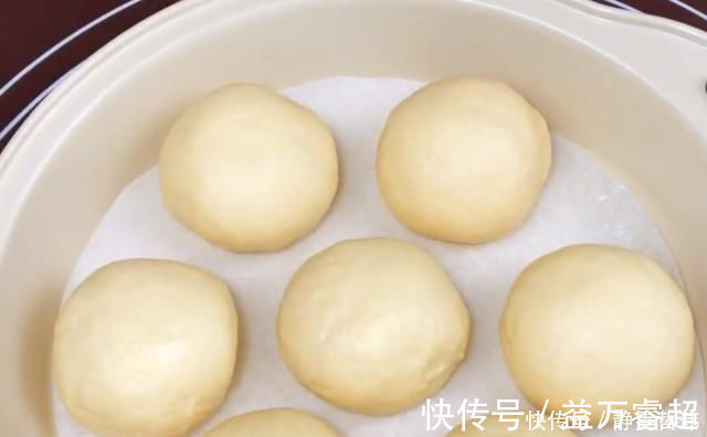 松软|面包学会这种做法,家里有烤箱都用不上,松软又拉丝,比买的好吃
