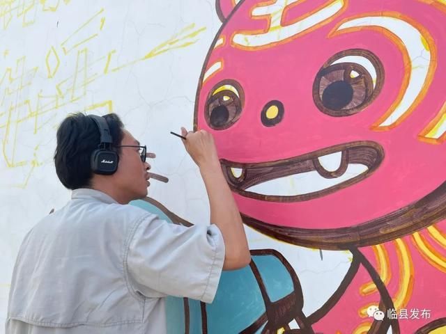 美丽乡村|南圪垛村:卡通动漫墙为美丽乡村增彩