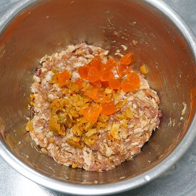 猪油|榨菜咸蛋黄鲜肉月饼