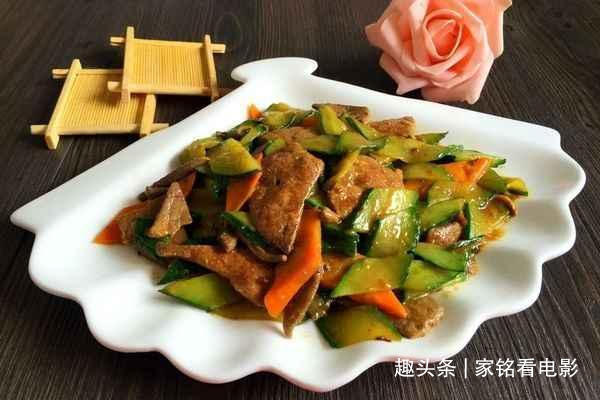 美食推荐椒炒鸡蛋、虾仁烩白菜心、熘肝尖、蒜炒五花肉的做法