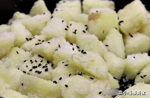 天冷了,现在的苹果洗净不要直接吃,学会这招,口感香甜好吃解馋