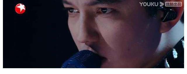 从《歌手》到《追光吧》,一首《Stranger》见证迪玛希的成长