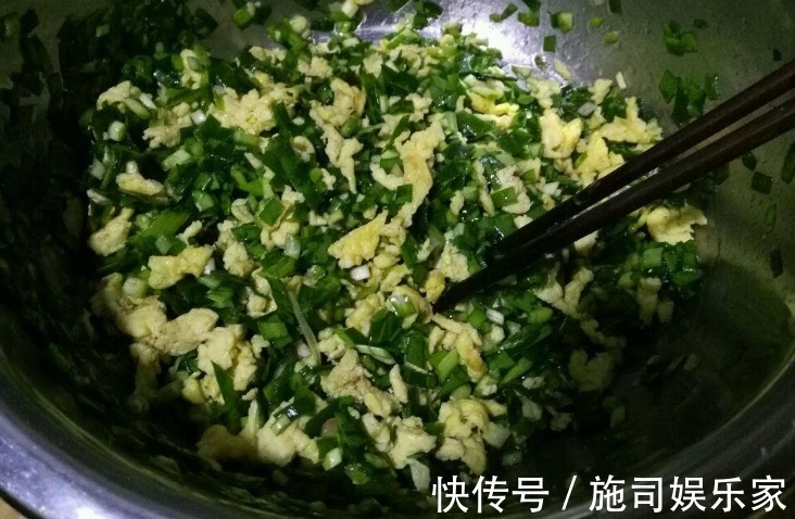 出水|韭菜馅饺子怎么做才好吃记住“3不放”,饺子鲜味足,味道好