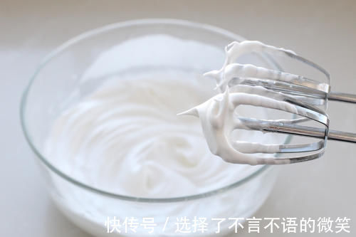 豆浆|火遍全网的豆乳奶盖蛋糕,细腻浓郁一口就沦陷,原来做法非常简单