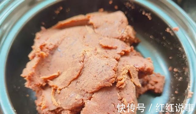 中秋来点不一样的,五彩月饼颜值高,酥软不腻味道好!