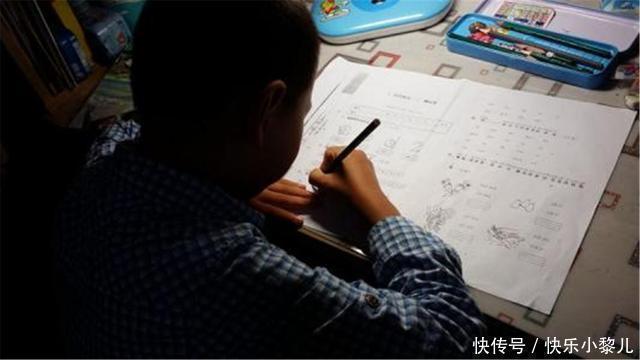 孩子|6岁儿子写作业写到凌晨,宝爸询问后怒撕作业本咱们不抄了
