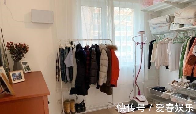 装修|她在玄关做个“落尘区”,衣帽间不要柜体和柜门,谁见过!