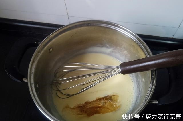  奶酪|孩子爱吃的奶酪棒，做法竟如此简单，入口即化，奶香浓郁，真美味